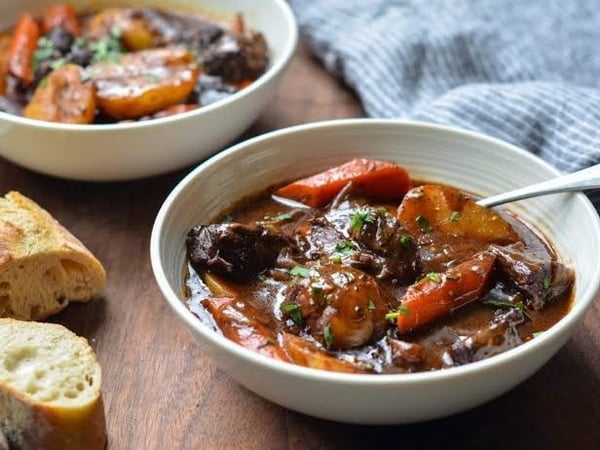 Hearty Beef Casserole with Creamy Potato Mash