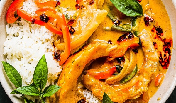 Thai Red Pumpkin Curry | Vegan | Spice: Hot