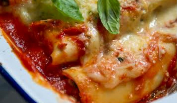 Ricotta Cannelloni in Napoli Sauce