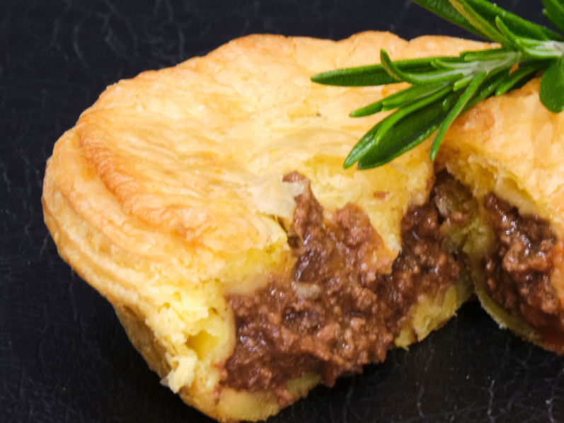 Minced Beef & Onion Pie