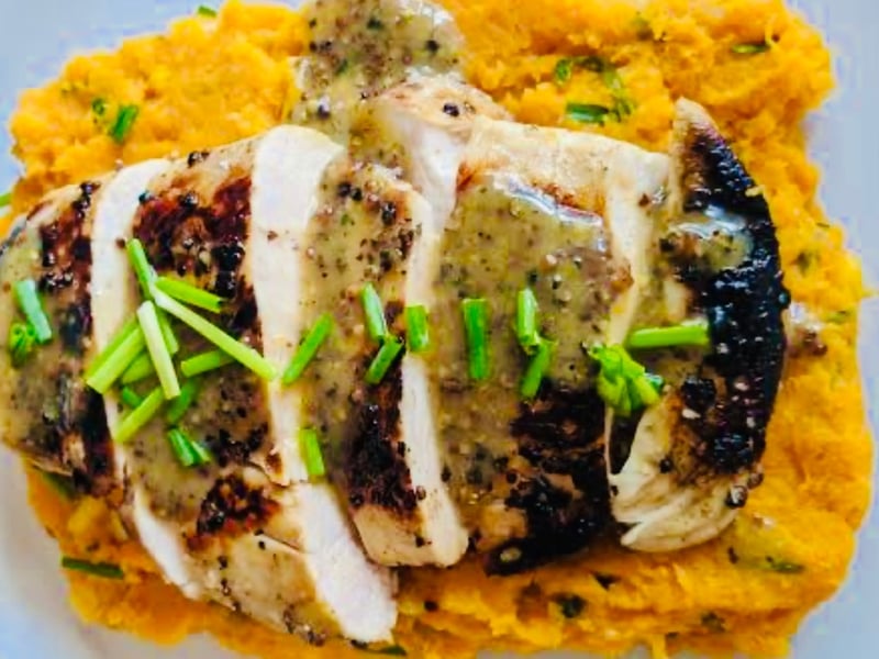 Lean - Mustard Chicken with Green Veggies & Pumpkin Mash