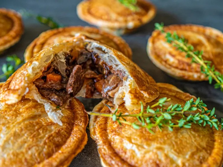 Steak & Red Wine Pie