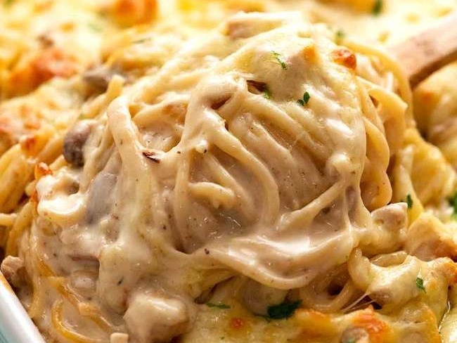 Creamy Chicken Tetrazzini [Pasta Bake]