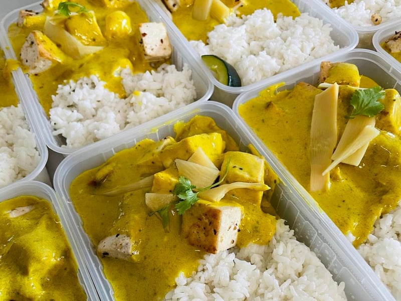 Cambodian Vegan Samla Curry with Rice