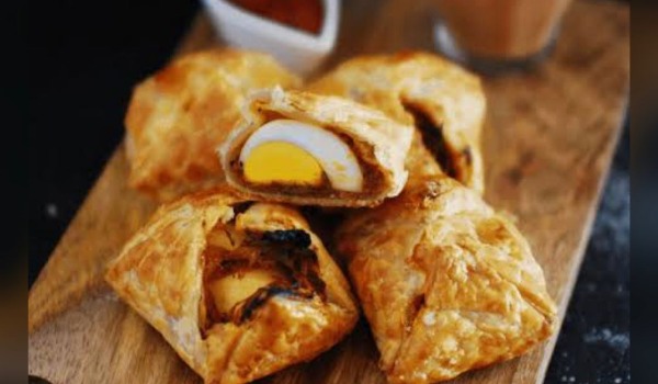 Seeni Sambal Egg Puff