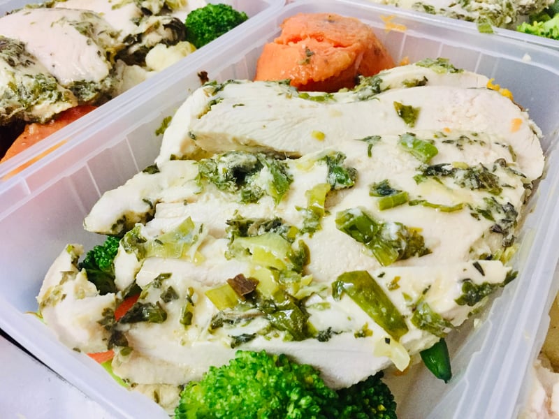 Fresh Mixed Herb Chicken Complete Meal Regular