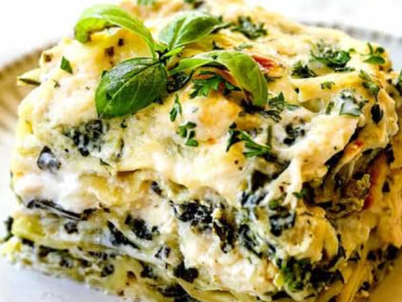 CHICKEN & MUSHROOM LASAGNA WITH SPINACH BECHAMEL