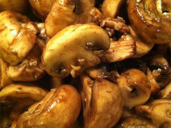 Garlicky Roasted Mushrooms