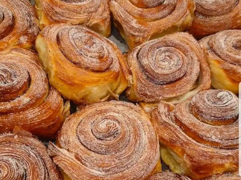 Cinnamon Scroll