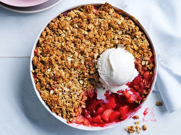 Apple & Rhubarb Crumble