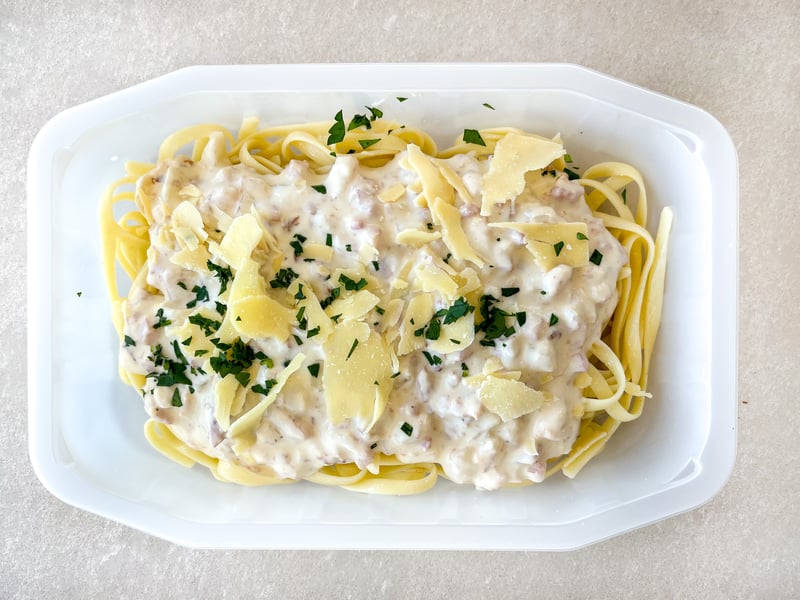 Spaghetti with Carbonara Sauce and parmesan