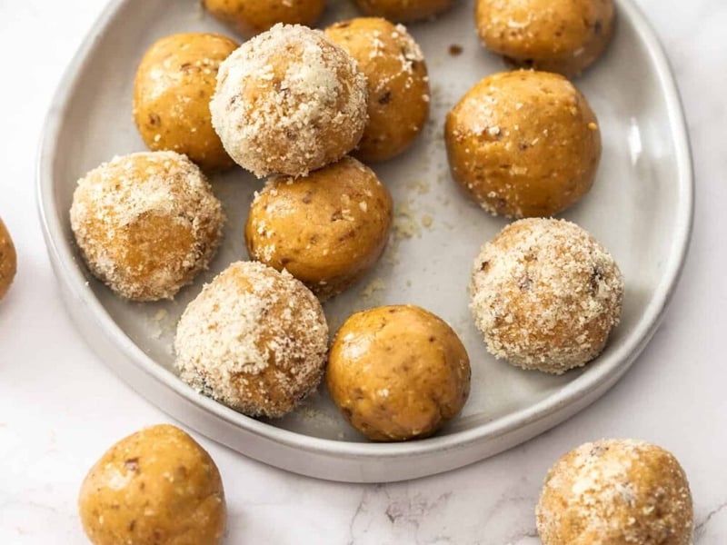 Peanut butter bliss balls