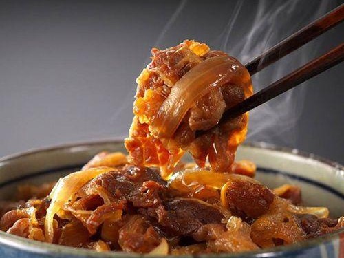 12. 日式牛肉洋葱（牛丼）Japanese Beef Don