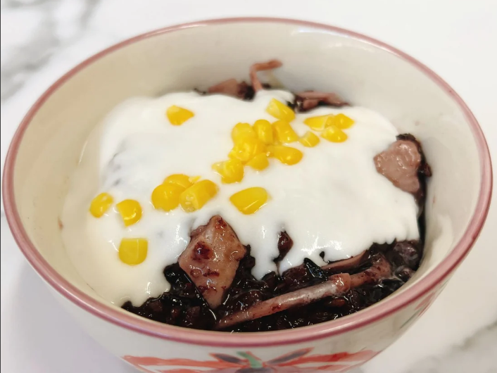 Black Sticky Rice Pudding with Taro and Coconut | 芋头椰子黑糯米布丁
