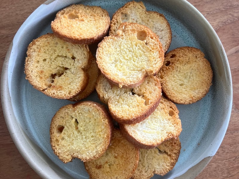 Buttery Toasted Croutes