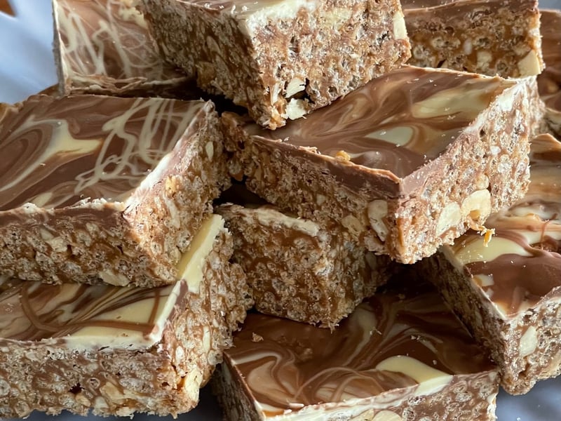 Snickers and Salted Peanut Slice