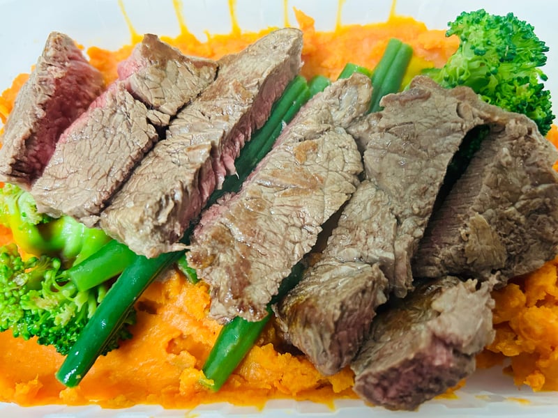 Gainz - Garlic, oregano & Mixed Beef Flank Steak / Greens & Sweet Potato Mash