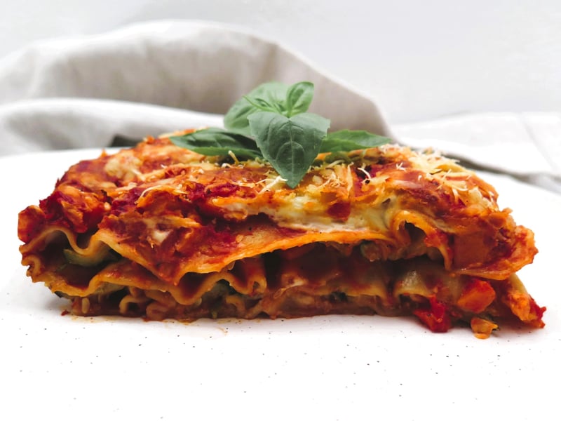 Zucchini and red capsicum lasagne