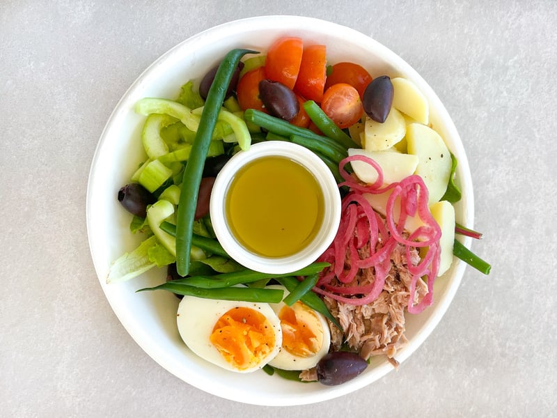 Tuna niçoise salad, potatoes & olives, anchovies, egg, lemon mustard dressing