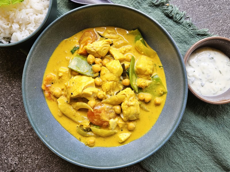 MILD SRI LANKAN FISH CURRY WITH CORIANDER YOGHURT