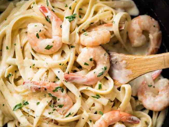 Garlic Prawn Fettuccine