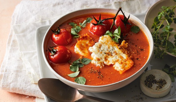 Roasted Capsicum & Tomato Soup (Vegetarian)